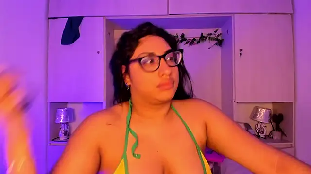 CANDYGABYY online show from July 18, 2026, 8:06 pm