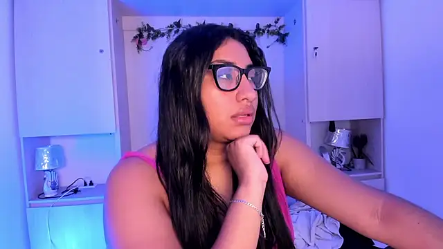 CANDYGABYY online show from July 15, 2026, 8:27 pm