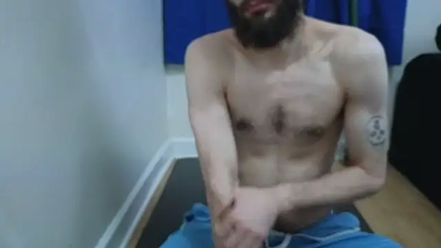 pantslesstraveler plt online show from January 27, 2025, 9:11 pm