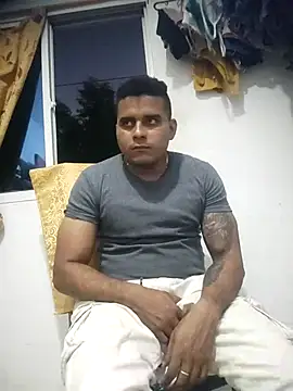 Snapshot of SaucyAffair0 chatting on March 13, 2026, 11:32 pm SaucyAffair0 online show from March 13, 2026, 11:32 pm