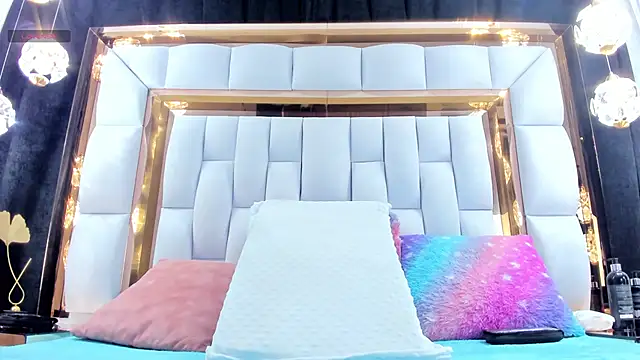 RileySweett online show from September 18, 2025, 11:46 am