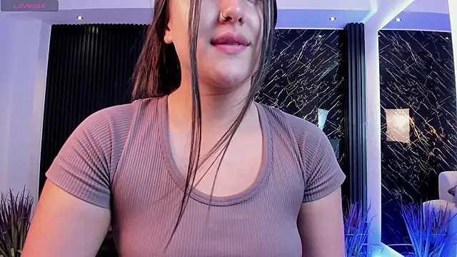 paulina sweett  online show from May 28, 2026, 11:38 am