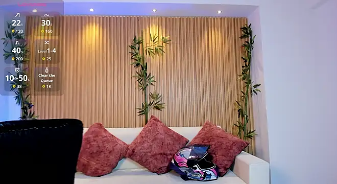 paulina sweett  online show from March 18, 2026, 2:52 pm