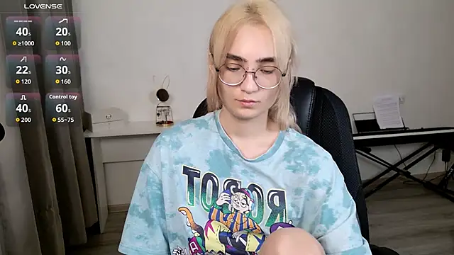 CuteYukiKun online show from February 22, 2026, 10:44 pm