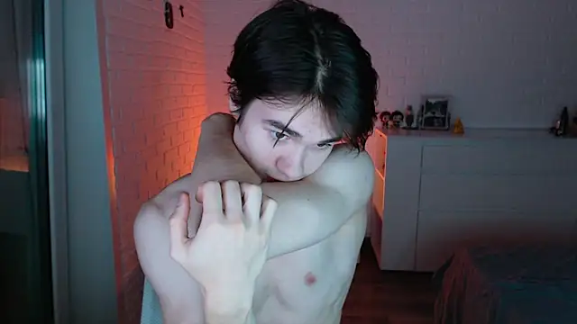 MarkusDean online show from November 3, 2025, 7:39 pm