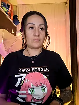 LuisaFernanda170823 online show from November 11, 2025, 10:15 pm