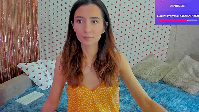 crystalnut online show from February 18, 2025, 3:42 am