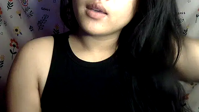 charming karishma online show from February 4, 2026, 2:17 am