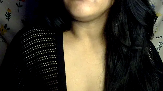 charming karishma online show from February 5, 2026, 12:06 am