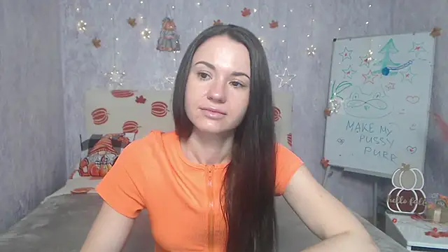 KaraCriegs online show from November 30, 2025, 6:19 pm