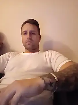 LucianM6 online show from November 30, 2025, 3:13 pm