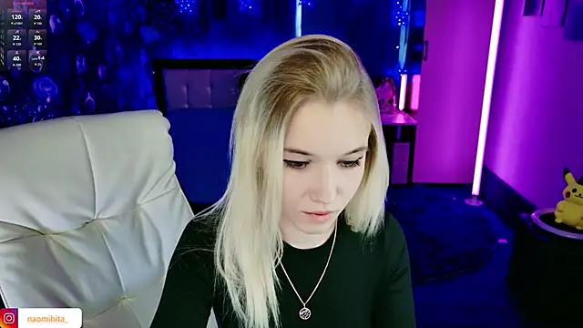 Snapshot of ShhhO_O chatting on March 11, 2026, 12:32 pm ShhhO O online show from March 11, 2026, 12:32 pm