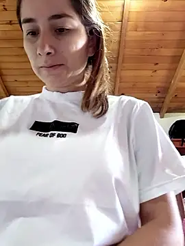 Iris love18 online show from January 14, 2026, 4:21 pm