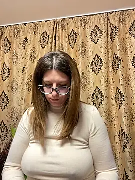 NadiraNoor online show from March 16, 2025, 5:39 pm