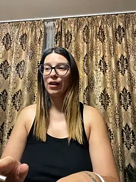 NadiraNoor online show from October 27, 2025, 8:54 pm