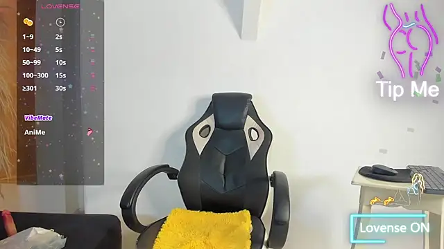 Snapshot of EIMYS_SHOW chatting on February 5, 2026, 8:48 pm EIMYS SHOW online show from February 5, 2026, 8:48 pm