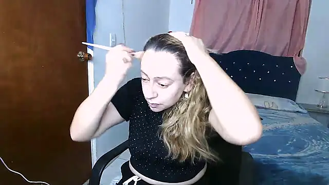 Chanel 87xxx online show from February 10, 2026, 11:26 pm