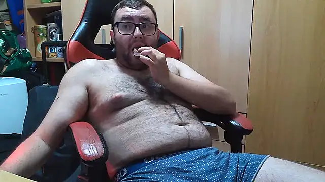 Snapshot of Javier_bear chatting on August 2, 2026, 9:34 pm Javier bear online show from August 2, 2026, 9:34 pm