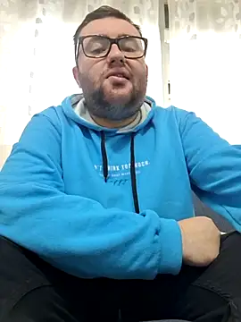 Javier bear online show from November 20, 2025, 3:02 pm