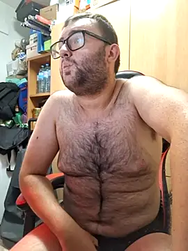 Snapshot of Javier_bear chatting on August 3, 2026, 1:28 pm Javier bear online show from August 3, 2026, 1:28 pm