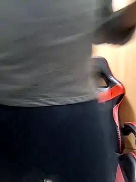 Javier bear online show from November 7, 2025, 10:46 pm