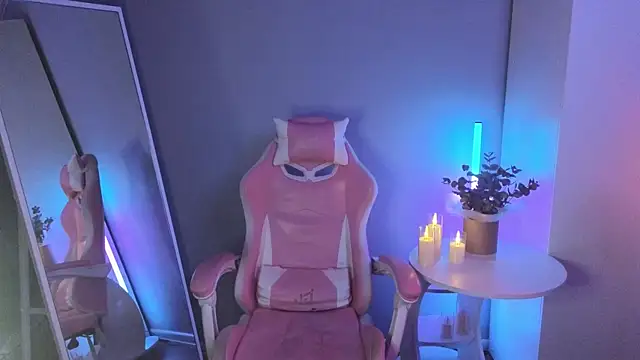 mollymila online show from March 16, 2025, 12:22 pm