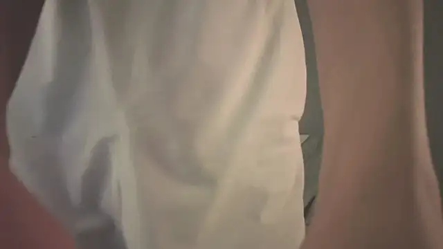 mollymila online show from April 7, 2026, 3:47 pm