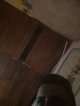 TusOjitosClaros69 online show from December 30, 2024, 6:09 am