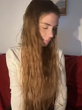 EmiliaCatalina online show from August 8, 2026, 12:06 am