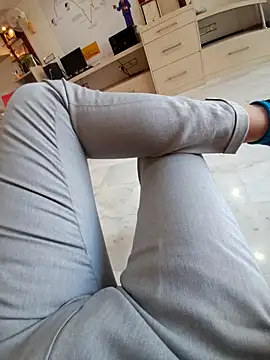 sexyboy1011 online show from November 10, 2025, 7:46 am