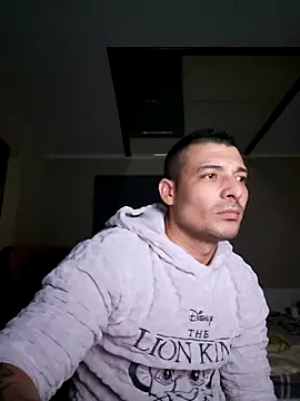 Snapshot of Zoltanioan26 chatting on January 11, 2026, 10:05 pm Zoltanioan26 online show from January 11, 2026, 10:05 pm