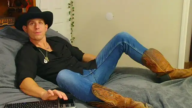 zack Fisher online show from December 22, 2025, 11:49 pm