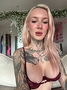 Snapshot of Stella-Kink chatting on June 16, 2026, 2:17 pm Stella-Kink online show from June 16, 2026, 2:17 pm