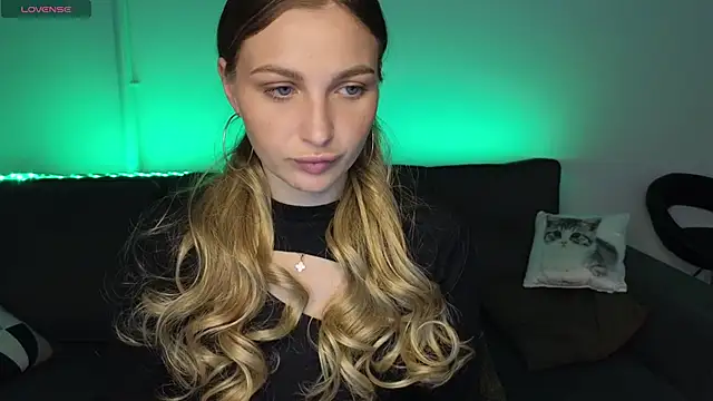 Yoda21 online show from September 24, 2025, 12:22 pm