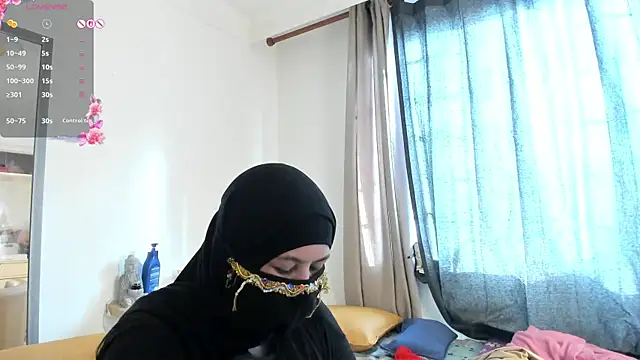 Amina hafsa online show from June 12, 2026, 9:23 pm