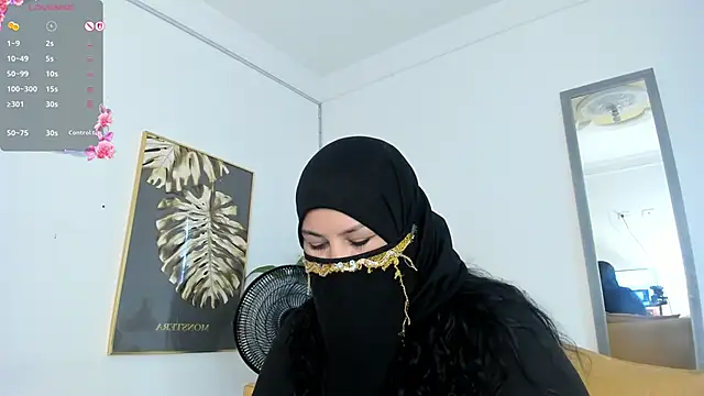 Amina hafsa online show from June 19, 2026, 8:36 pm