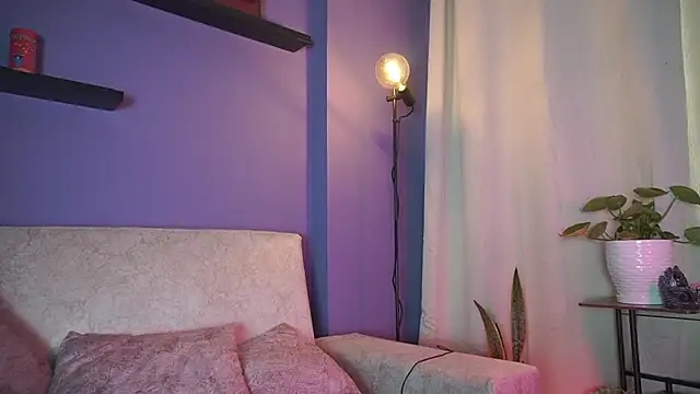 roselinedior online show from July 10, 2026, 3:34 pm