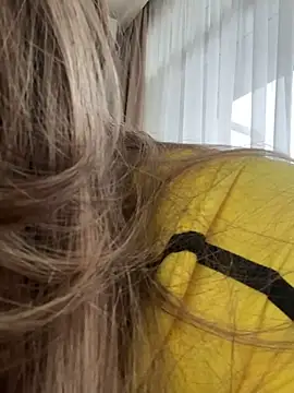 curvyflawless online show from February 21, 2025, 9:34 am