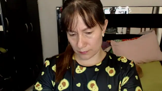 CATRINA-83 online show from February 5, 2026, 8:04 pm