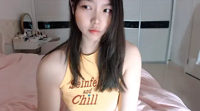 -Lucky Girl online show from March 21, 2025, 11:12 pm