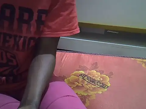 sweet veee online show from November 15, 2025, 6:50 am