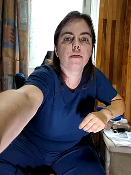 Jassiundich2 online show from July 8, 2026, 1:23 pm