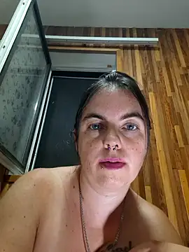 Jassiundich2 online show from July 14, 2026, 9:32 pm