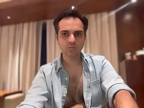 immog727 online show from April 9, 2026, 5:41 pm