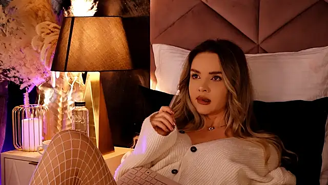 KatyaBelle online show from October 5, 2025, 7:26 pm