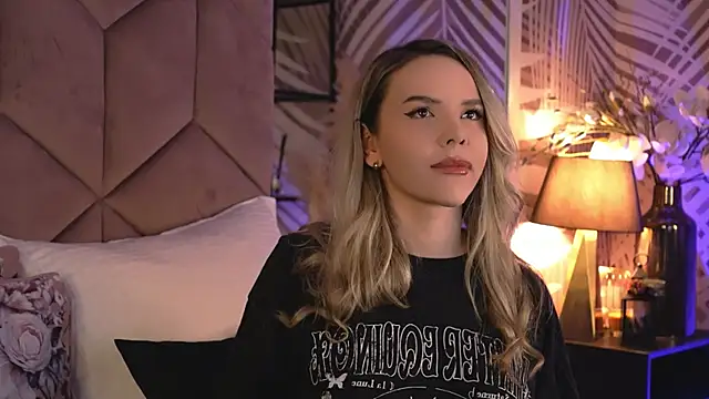 Snapshot of KatyaBelle chatting on February 11, 2026, 8:31 pm KatyaBelle online show from February 11, 2026, 8:31 pm