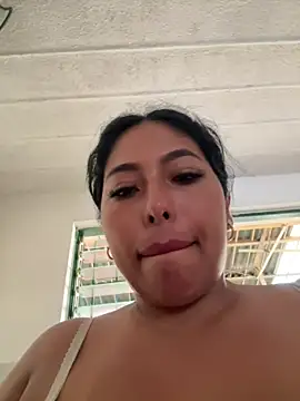 emmyjhonson07 online show from August 8, 2026, 12:34 pm