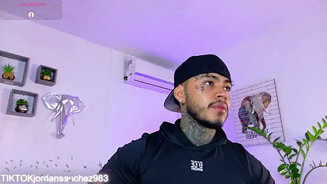 JordanSmiith  online show from February 14, 2026, 8:42 pm