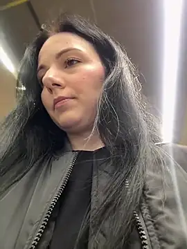 Snapshot of naughty_lucifer chatting on March 20, 2025, 5:04 pm naughty lucifer online show from March 20, 2025, 5:04 pm