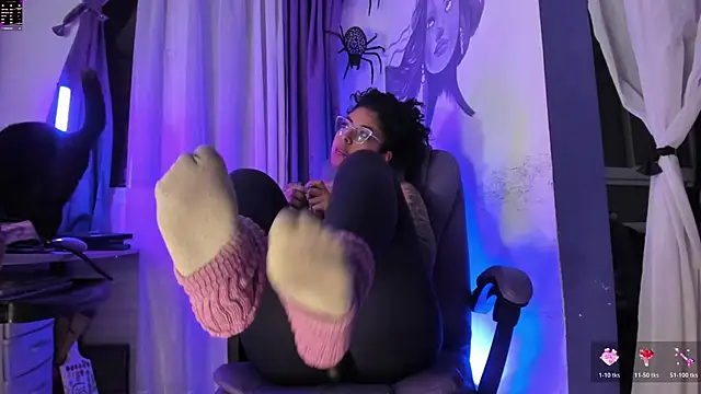 witchviolet online show from November 24, 2025, 11:16 pm